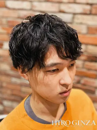 ミディアム パーマ メンズ ヒロ銀座BARBERSHOP丸の内店所属・ヒロ銀座　石川 昂のヘアスタイル
