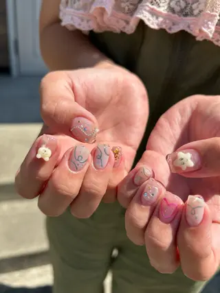 ネイル takara nail所属・takara射水高岡 マグネット韓国ポップのネイルデザイン