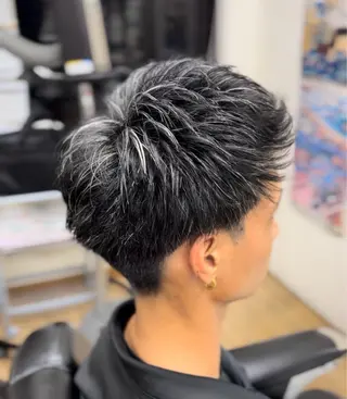 カラー B.B.cam's所属・下地 理貴のヘアスタイル