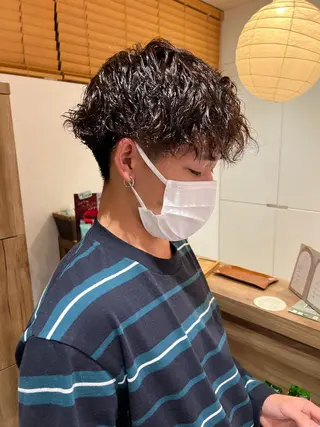 ショート パーマ メンズ Oasisgarden所属・レイヤー/ブリーチ MOMOのヘアスタイル