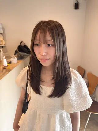ロング カラー 川端 明莉のヘアスタイル