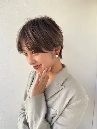 ショート 透明感カラー特化 🫧西岡輝美🫧のヘアスタイル