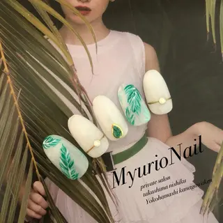 ネイル Sympa 𝓜iwako🐰ᩚのネイルデザイン
