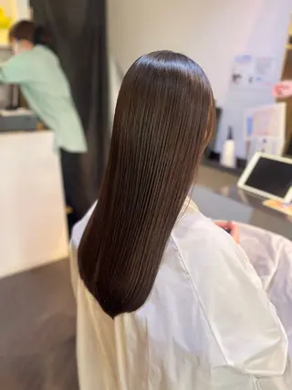 ロング youres  hair  髪質改善トリートメント&ヘッドスパ新宿三丁目店所属・髪質改善 芝井千晶のヘアスタイル