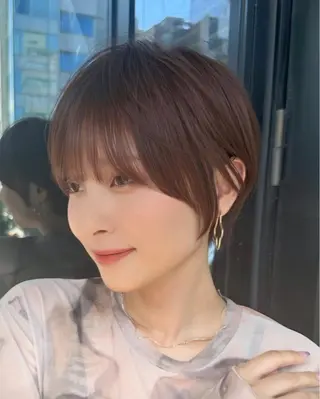 ショート ショートヘア くすみカラー、大場猛のヘアスタイル
