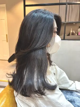 ロング 小山 ヨシタカのヘアスタイル