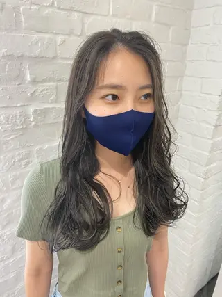 ロング 🍀透明感抜群🍀/ ハイトーンカラーのヘアスタイル