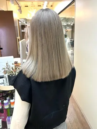 ミディアム 艶髪ハイトーンカラー ☆MASAのヘアスタイル