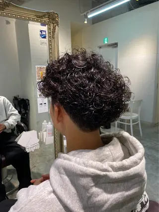 パーマ メンズ パーマ特化/フェザー パーマシャドウ/真生のヘアスタイル