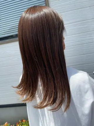 セミロング 半田 知穂のヘアスタイル