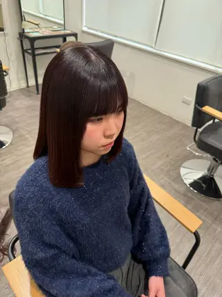 ミディアム カラー 上田 紗也のヘアスタイル