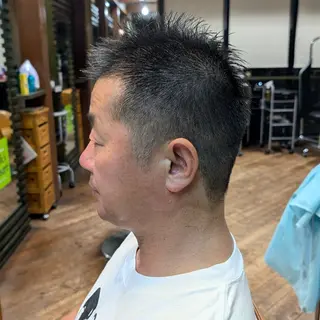 ショート メンズ 本田 圭輔のヘアスタイル