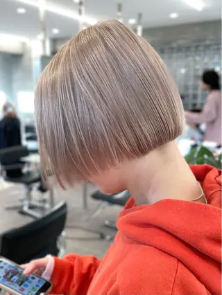 ショート cinq   PROJECT所属・ミルクティーベージュ /ボブ/あげは🎀のヘアスタイル