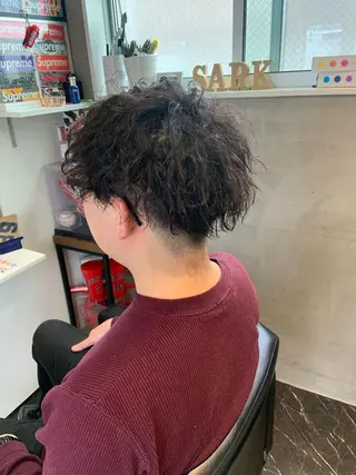 ショート パーマ メンズ 原谷 一成のヘアスタイル