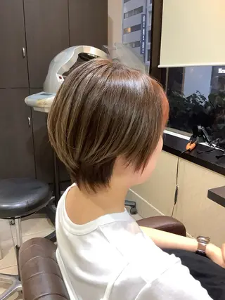 ショート カラー TV出演&受賞歴有☆ 宮本輝正のヘアスタイル