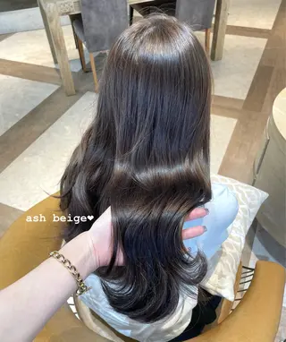 ロング Kanami/韓国風 /艶カラーのヘアスタイル