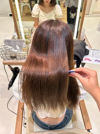 ロング 透明感カラー/艶髪/ 似合わせカラーのヘアスタイル