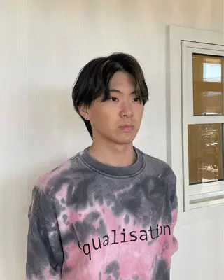 カラー 山本 勇輝のヘアスタイル