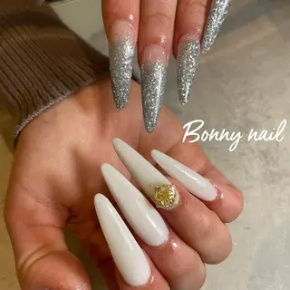 ネイル ココ美ネイルサロン所属・BONNY NAIL 【えみか】のネイルデザイン