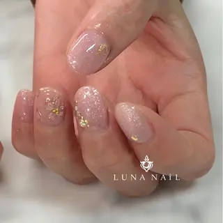 ネイル アトリエ　ミモザ所属・いまむら あかりのネイルデザイン