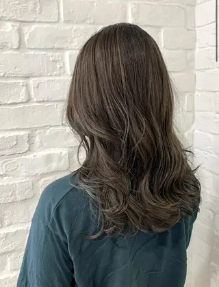 セミロング カラー Reginavita栄店 【レジナヴィータ】所属・鈴木 二依奈のヘアスタイル