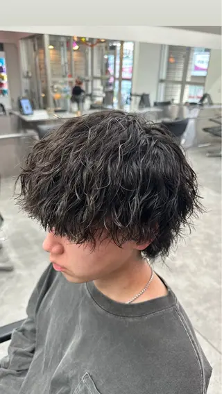 パーマ メンズ メンズ特化✨️ 韓国風パーマ🔥一八のヘアスタイル