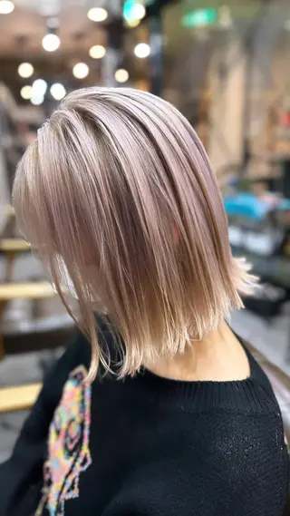 ミディアム カラー 難波ブリーチカラー 伊藤洋輝のヘアスタイル