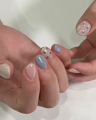 ネイル はるか シンプルネイルのネイルデザイン