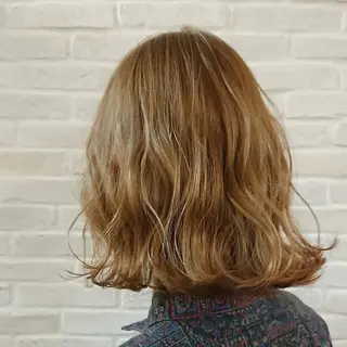 ミディアム カラー ASUSIA所属・stylist YUKIのヘアスタイル