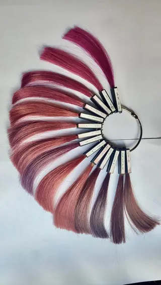 カラー アカリ😸🫶 カラーリスト🧡のヘアスタイル