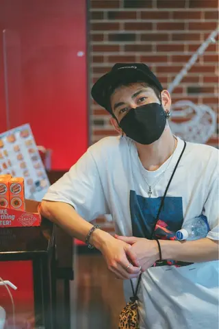 セミロング カラー 【代表】 辻龍樹のヘアスタイル