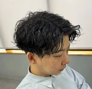 パーマ メンズ 金子勇希🔥パーマ 比率90%以上🔥のヘアスタイル