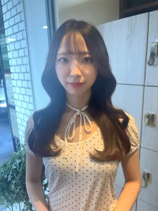 ロング 熊田 秀佳のヘアスタイル