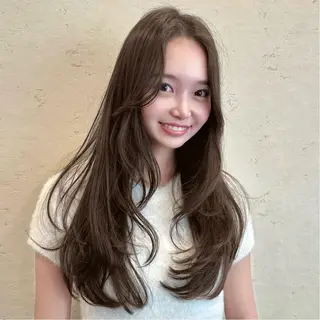 ロング 🌹ハッシュカット、 レイヤー韓国ヘア🌹のヘアスタイル