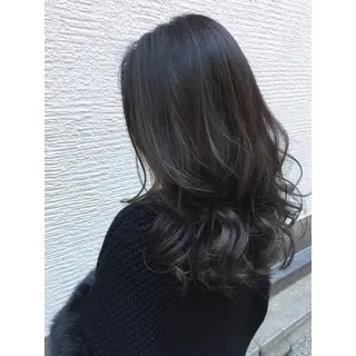 セミロング カラー OFF YUYAのヘアスタイル