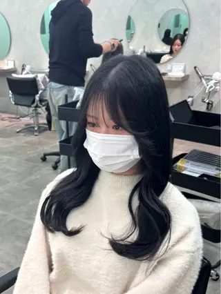 セミロング 韓国特化🇰🇷千葉 /レイヤーカット竜生のヘアスタイル