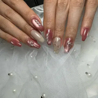 ネイル repos~ルポ~所属・里見 麗のネイルデザイン