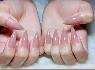 ネイル 長さ出しMORNAIL所属・長出し専門 パーツのネイルデザイン