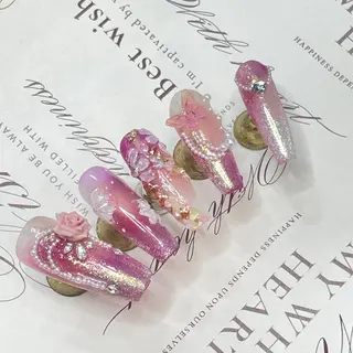 ネイル 【パラジェル/マグネット/長さだし/持ち込み】RanRan NailSalon 池袋所属・サイ ミライのネイルデザイン