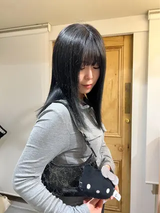 ロング カラー 中澤 眸乃のヘアスタイル