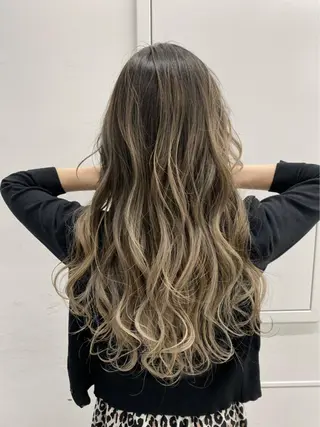 ロング ✨美髪透明感ソムリエ ✨💎KAZU💎のヘアスタイル