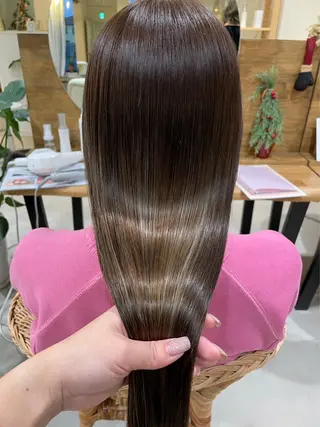 セミロング 村上 綾音のヘアスタイル
