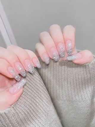 ネイル RAY＋beauty 豊田丸山　小島あいののネイルデザイン