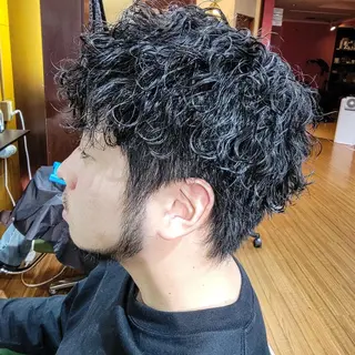 メンズ FREEX所属・特殊パーマ 片山恭兵のヘアスタイル