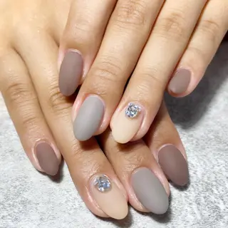 ネイル salon de pipi.　okazaki所属・O. AKINAのネイルデザイン