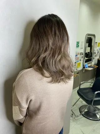 ミディアム トップスタイリスト 江口 稜亮のヘアスタイル