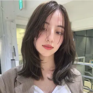 ミディアム tricot TOKYO AVEDA 表参道店所属・西嶋 祐太のヘアスタイル