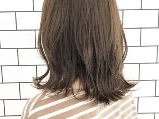 ミディアム カラー パーマ ヘアアレンジ ネイル マツエク・マツパ 川野 彩海のヘアスタイル