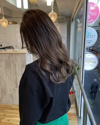 セミロング カラー Tao所属・藤川 大智のヘアスタイル