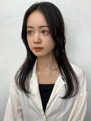 ロング カラー パーマ ヘアアレンジ メンズ pu+on. nailworks所属・fuyumi / ニュアンスネイルのネイルデザイン